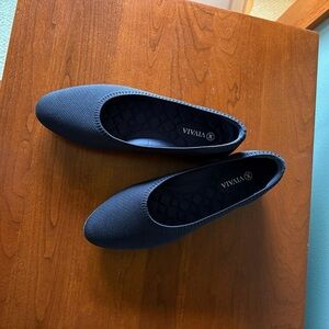 VIVAIA Women's Navy Blue Flats